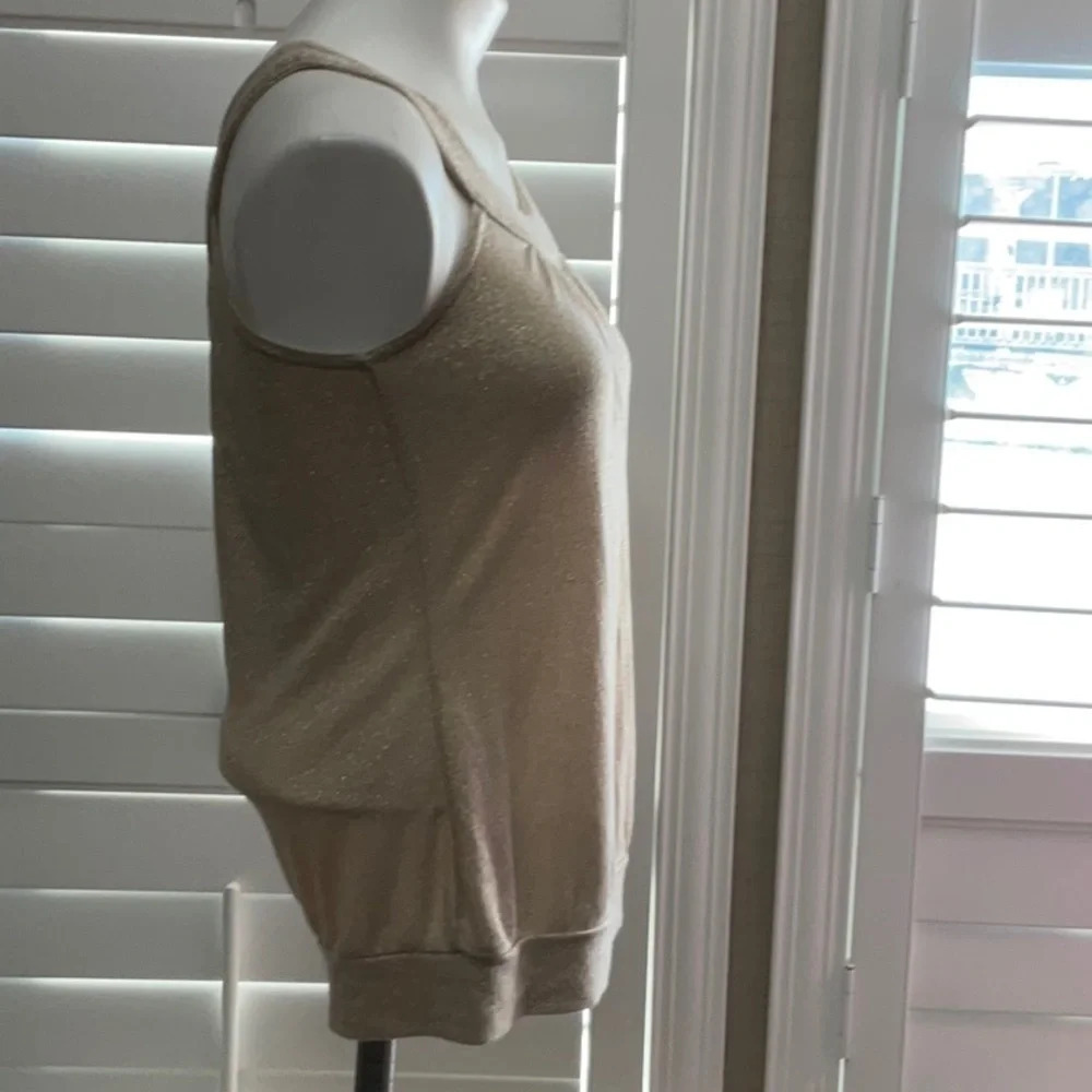Old Navy - Picture 2 of 7